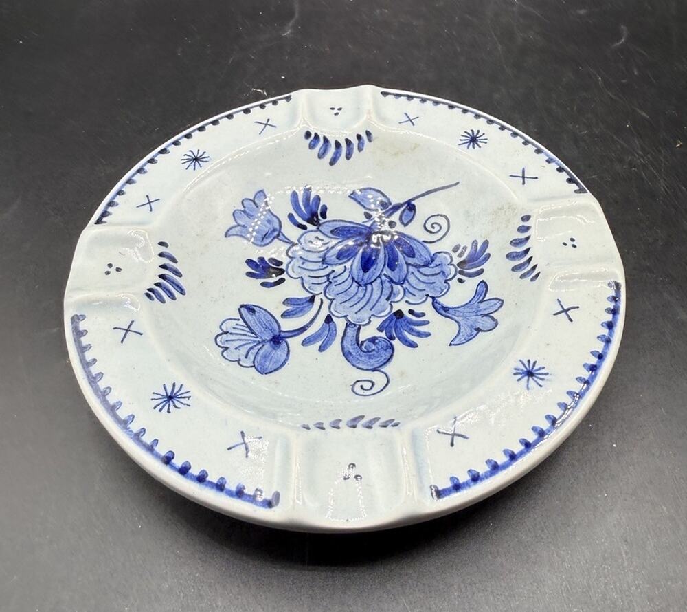 Vintage Delft Blue Ceramic Ashtray Handpainted 5”.5 Floral Design Holland C32